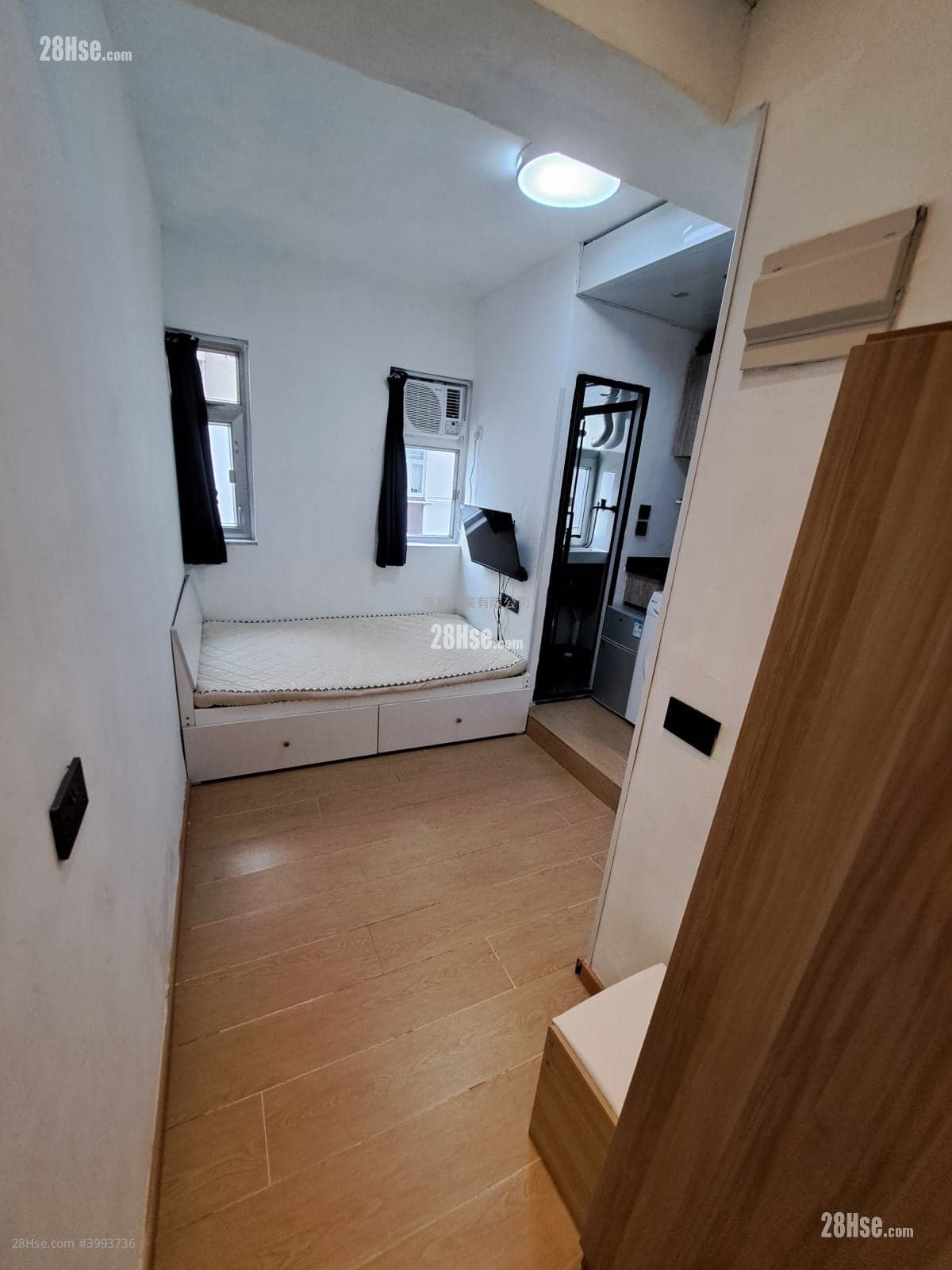 地鐵附近,傢俬電器,拎包入住,全新装修,有匙即睇,溫馨小天地,歡迎單身貴族查詢！
