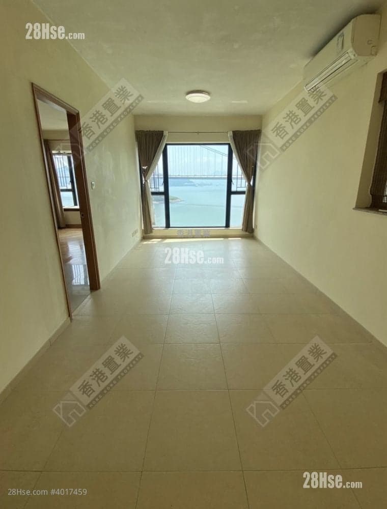 開揚海景，近碼頭及巴士總站，鄰近超級市場及食肆