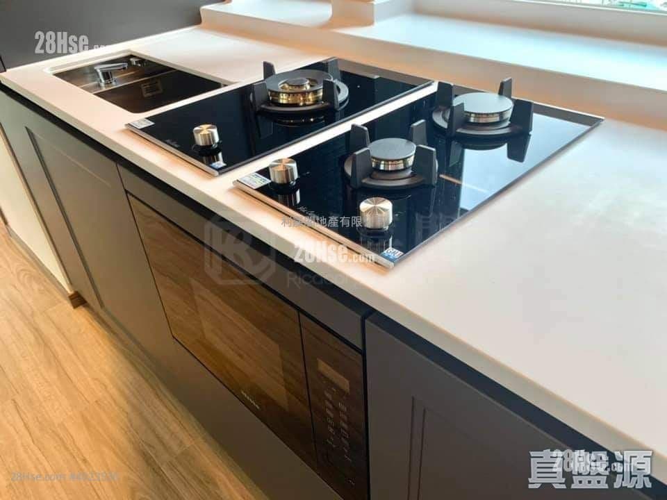 《半新樓，明火明廁商場地鐵齊》仲要特高樓底，（非凶宅，冇租約，契乾淨，即約即睇