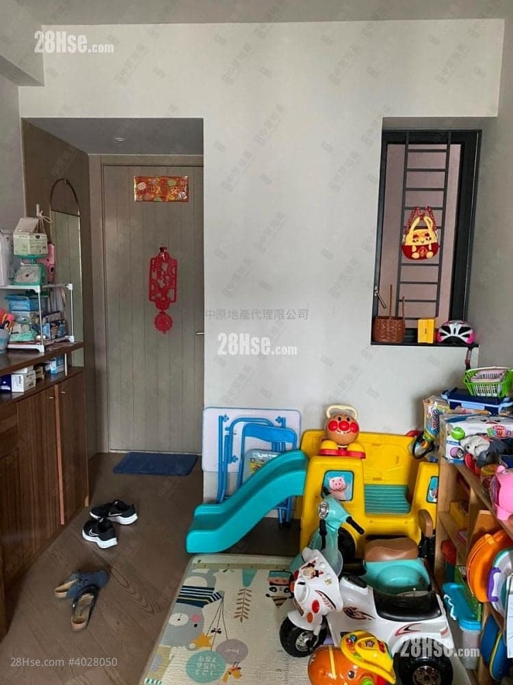 地標名下，圍坊商場