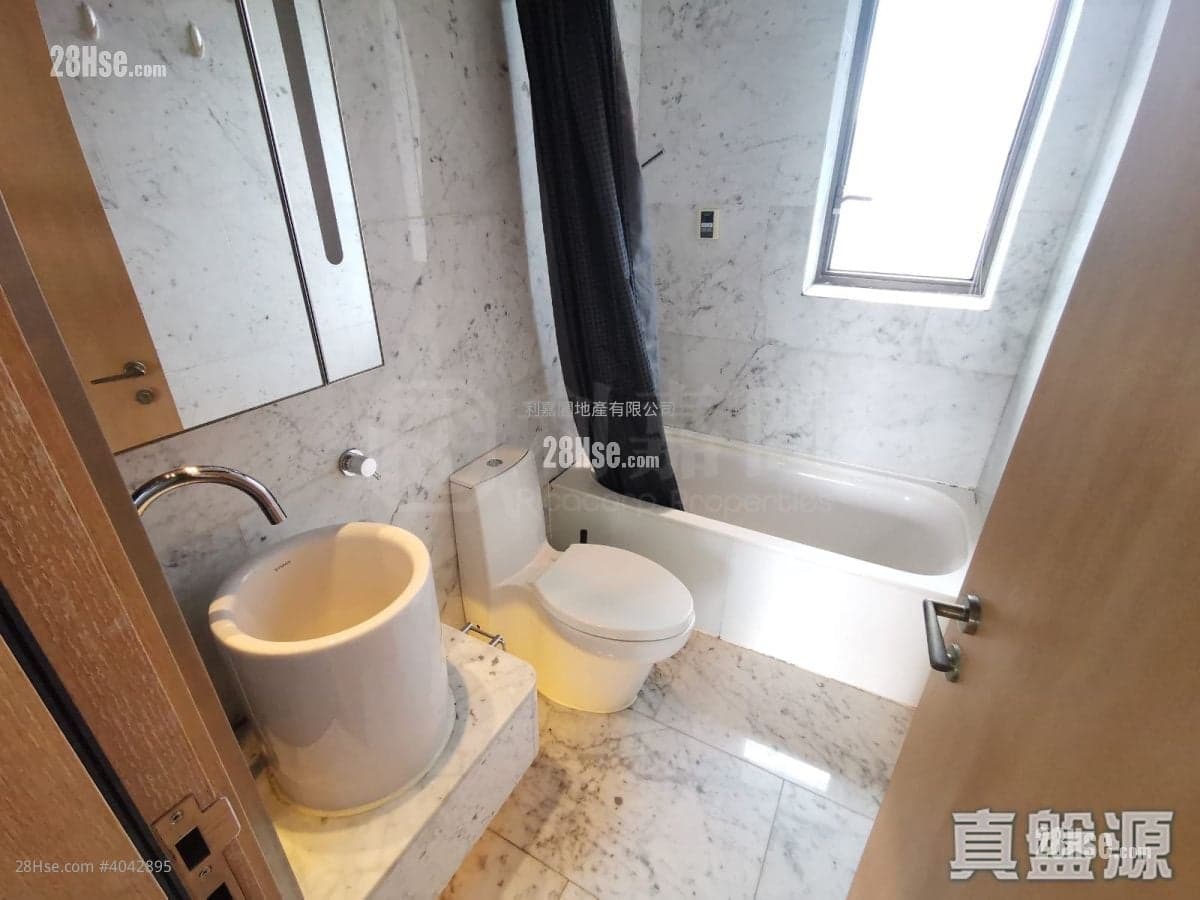 尚匯罕有高層筍盤，2 房間隔，開揚海景，會所設備齊全，出入方便