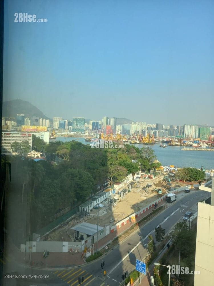 正東南永久海景大兩房~全屋靚裝~樓下新公園+地鐵~旺中帶靜 衣食住行齊全