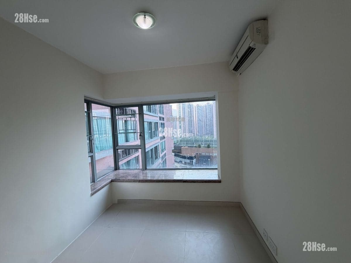 地鐵上蓋兩房,開揚海景,有裝修,乾淨整潔,即買可住